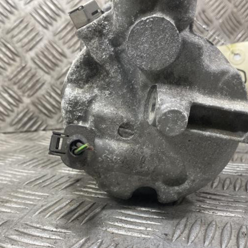 Compresseur clim VOLKSWAGEN GOLF 7 Photo n°3