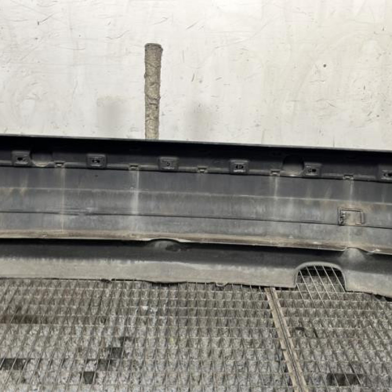 Pare choc arriere BMW SERIE 3 E36 Photo n°4