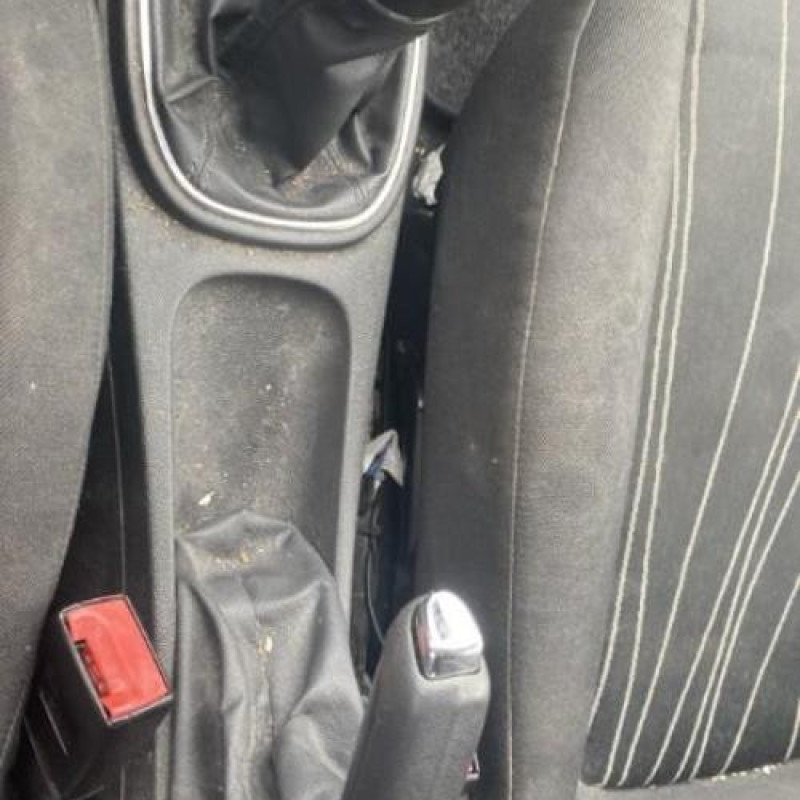 Malle/Hayon arriere OPEL CORSA D Photo n°12