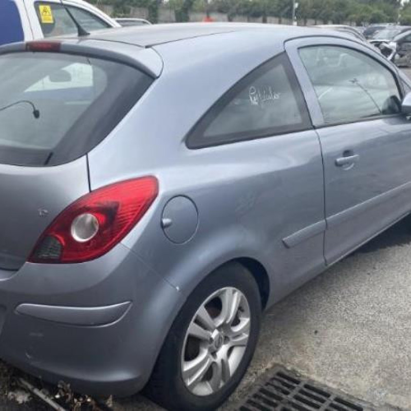 Malle/Hayon arriere OPEL CORSA D Photo n°19