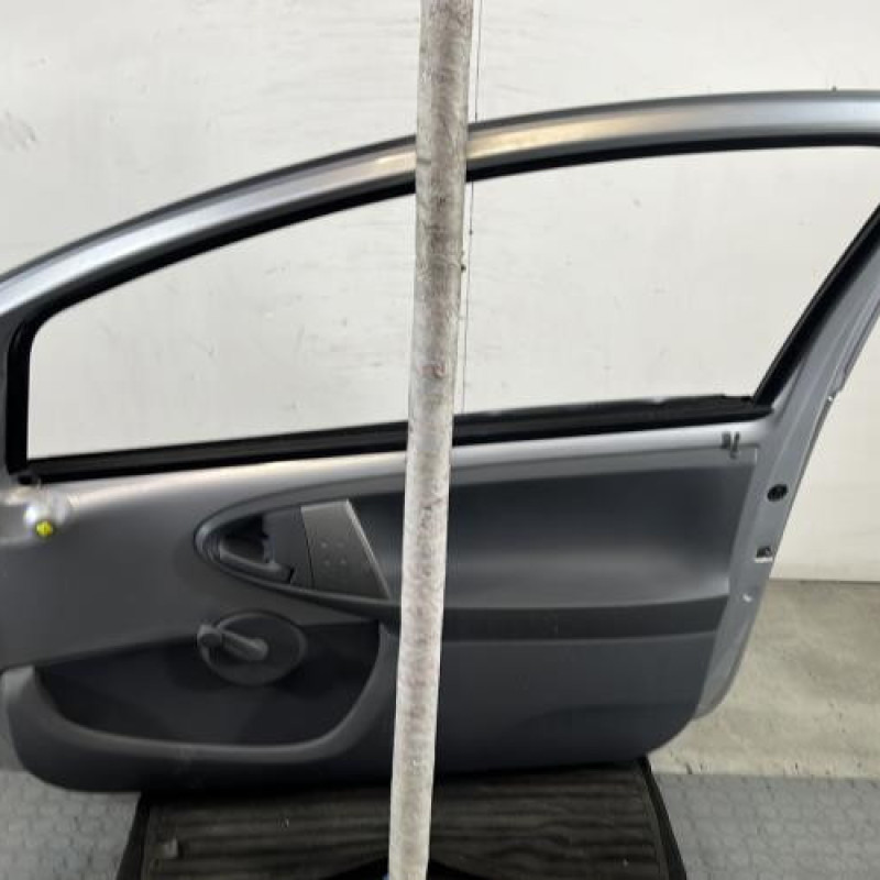 Porte avant droit TOYOTA AYGO 1 Photo n°8