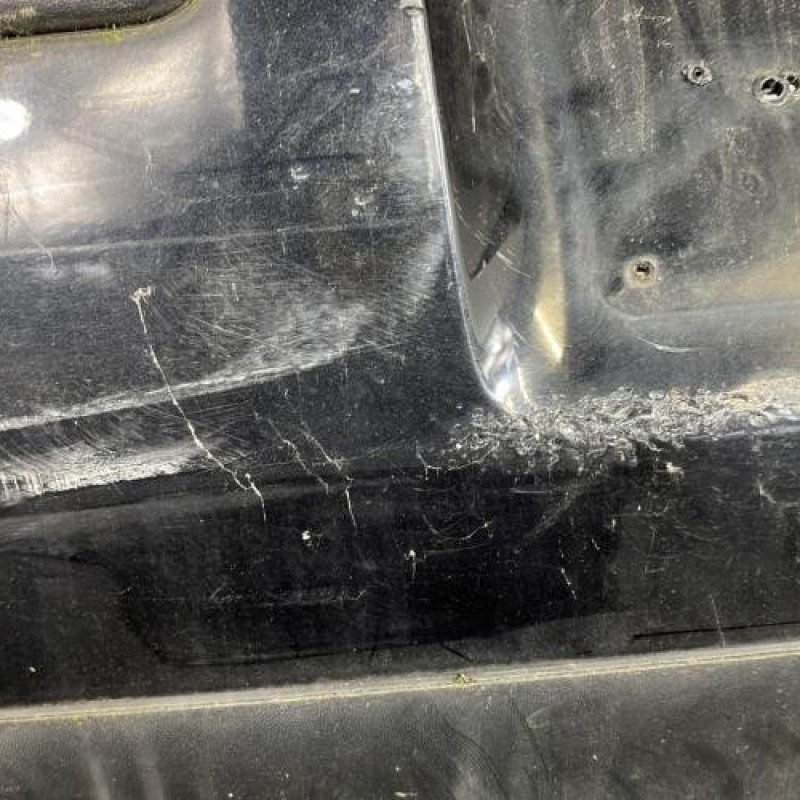 Pare choc arriere VOLKSWAGEN GOLF 4 Photo n°4