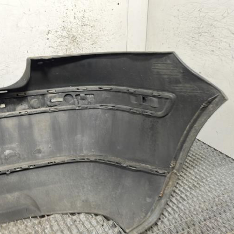 Pare choc arriere VOLKSWAGEN GOLF 4 Photo n°9