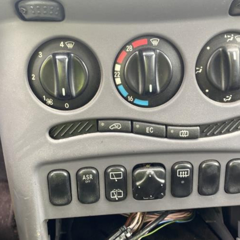 Aile avant droit MERCEDES CLASSE A 168 Photo n°19