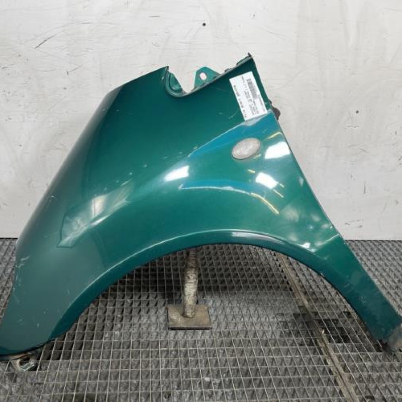 Aile avant gauche MERCEDES CLASSE A 168 Photo n°1