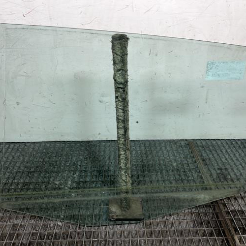 Vitre arriere droit FIAT PUNTO 2 Photo n°4