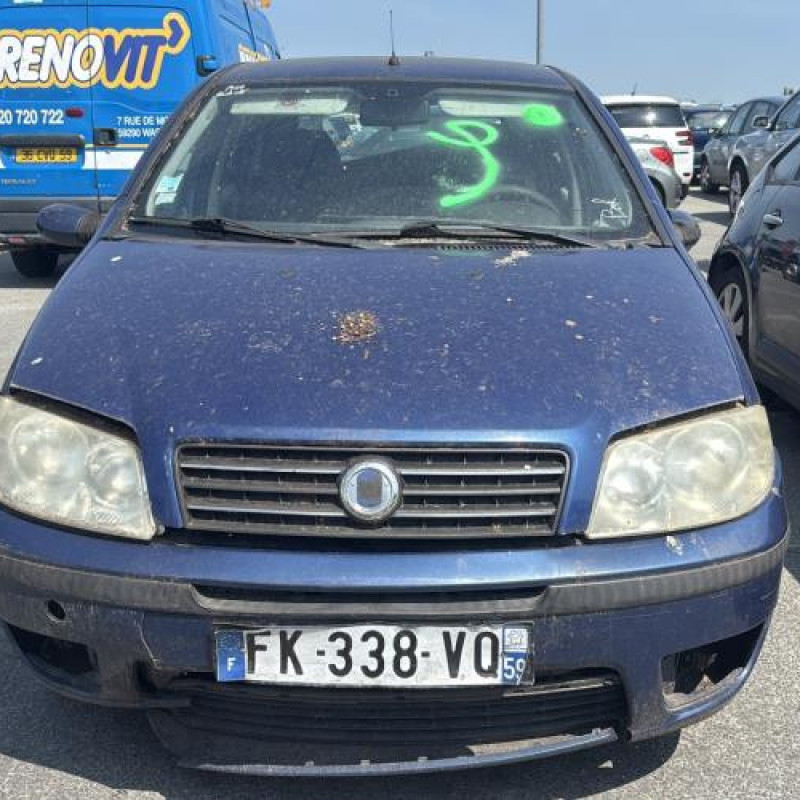 Vitre arriere droit FIAT PUNTO 2 Photo n°12