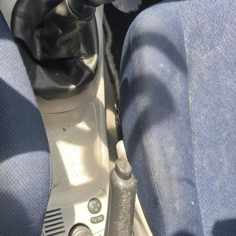 Vitre arriere droit FIAT PUNTO 2 Photo n°18