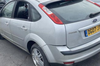 Pare choc arriere FORD FOCUS 2