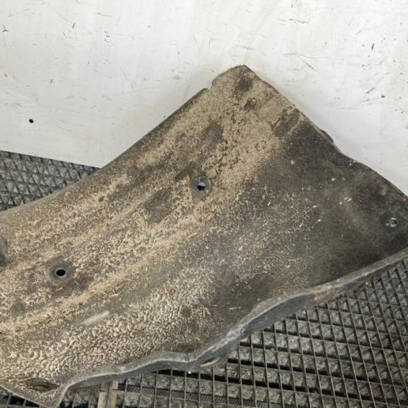 Pare boue avant gauche RENAULT MEGANE 4 Photo n°3