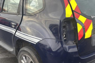 Leve vitre mecanique arriere droit DACIA DUSTER 1