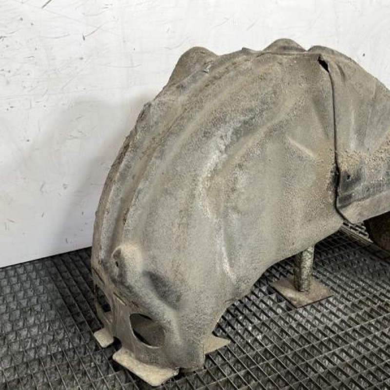 Pare boue arriere droit RENAULT MEGANE 4 Photo n°3