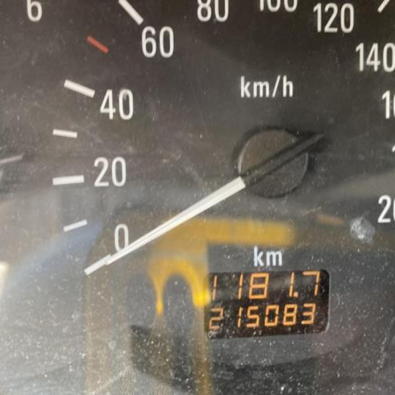 Alternateur OPEL CORSA C Photo n°7