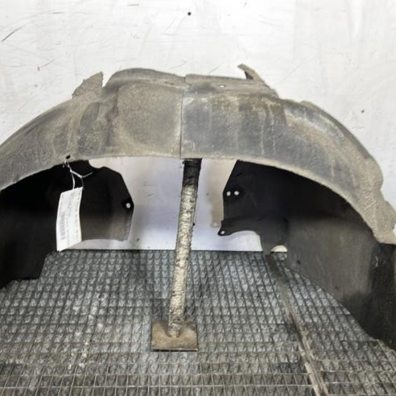 Pare boue avant droit AUDI A4 3 Photo n°1