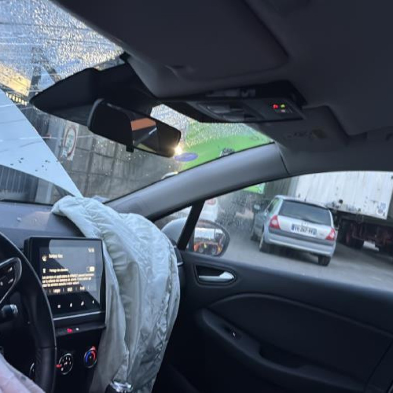 Pare boue arriere droit RENAULT CLIO 5 Photo n°18