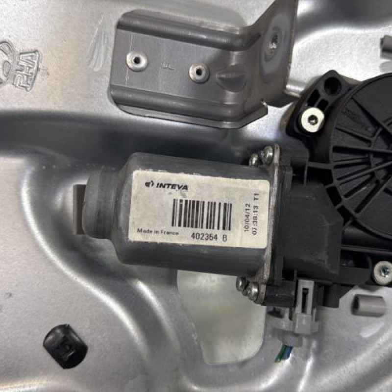 Leve vitre electrique arriere gauche HYUNDAI IX 35 Photo n°3