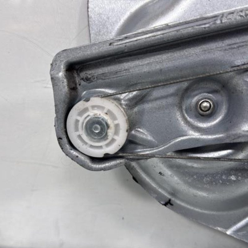 Leve vitre electrique arriere gauche HYUNDAI IX 35 Photo n°5