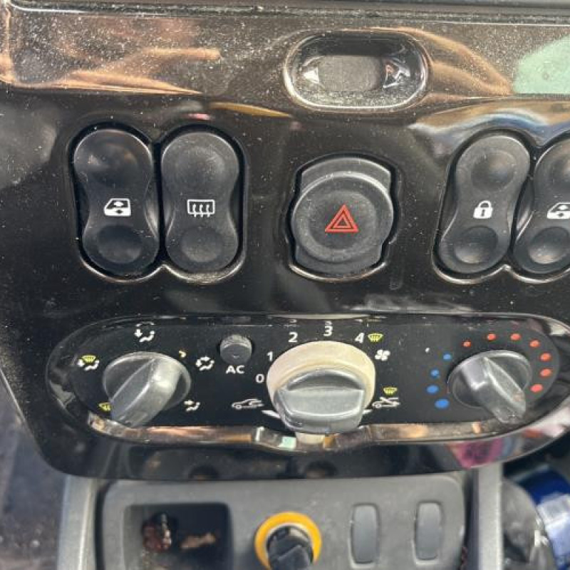 Leve vitre mecanique arriere droit DACIA DUSTER 1 Photo n°16