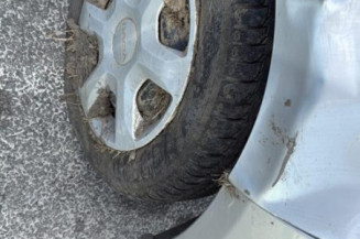 Leve vitre mecanique arriere droit DACIA SANDERO 1