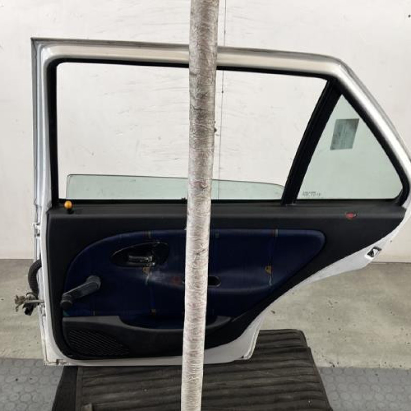 Porte arriere droit CITROEN SAXO Photo n°7