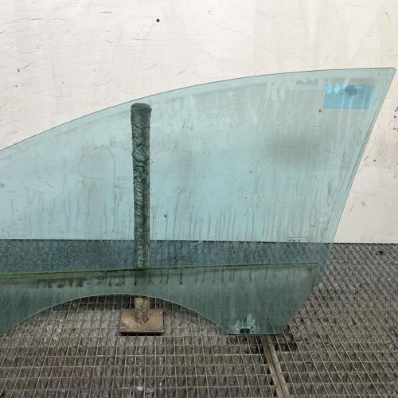 Vitre avant droit FORD KUGA 1 Photo n°4