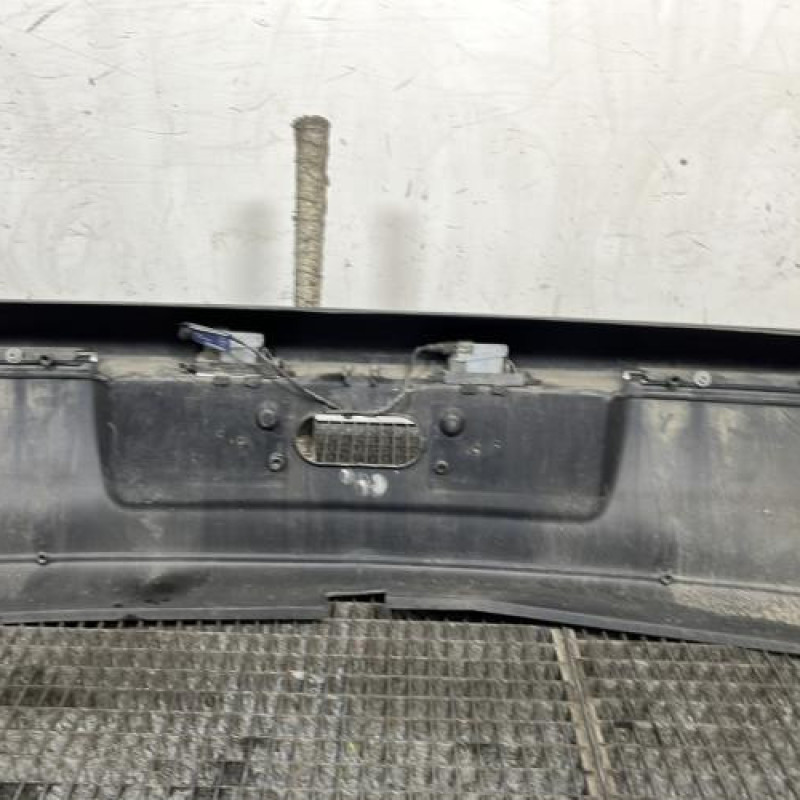 Pare choc arriere RENAULT SAFRANE Photo n°5