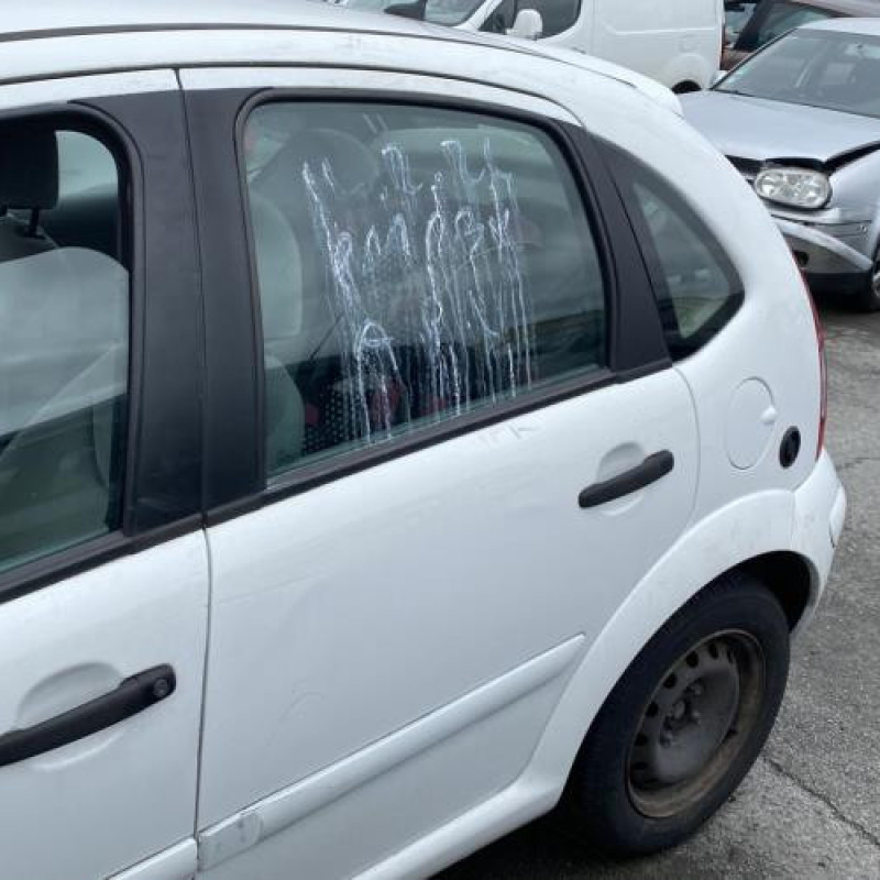 Pare choc arriere CITROEN C3 1 Photo n°13