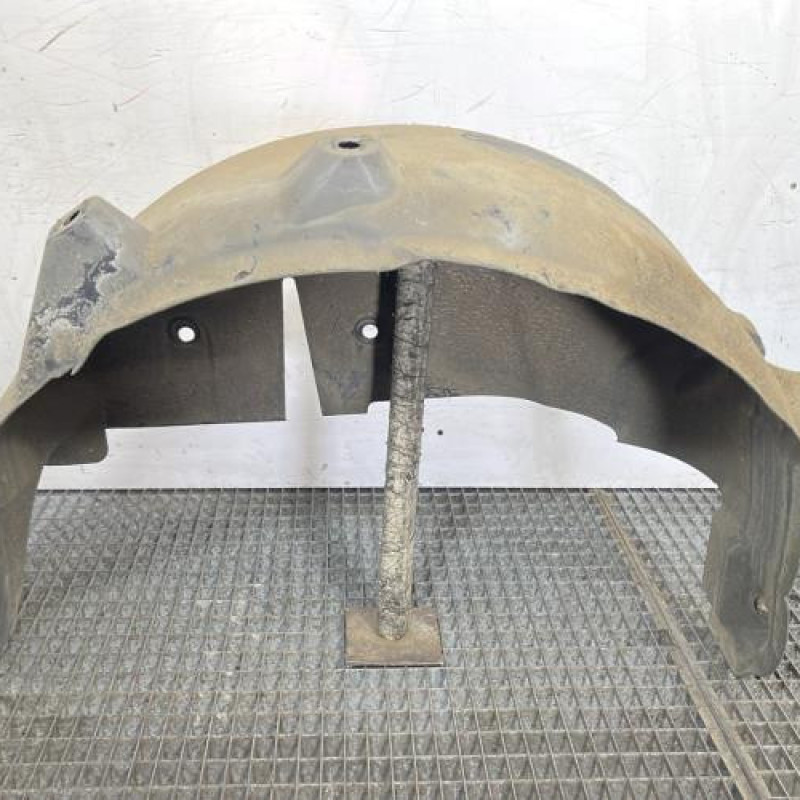 Pare boue arriere droit RENAULT MEGANE 3 Photo n°1