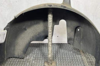 Pare boue arriere droit CITROEN C4 CACTUS Photo n°1