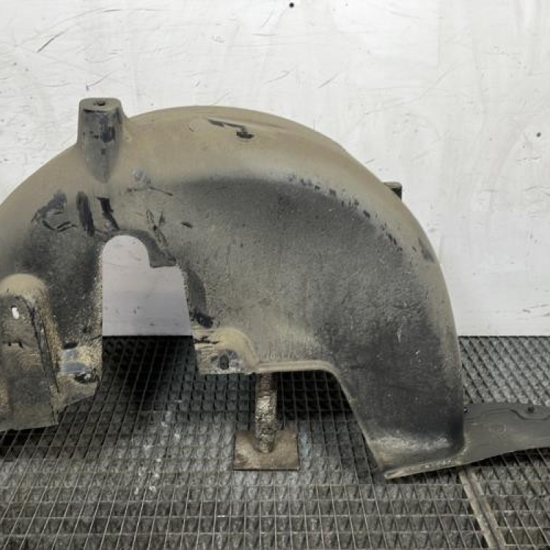 Pare boue arriere droit CITROEN C4 CACTUS Photo n°2