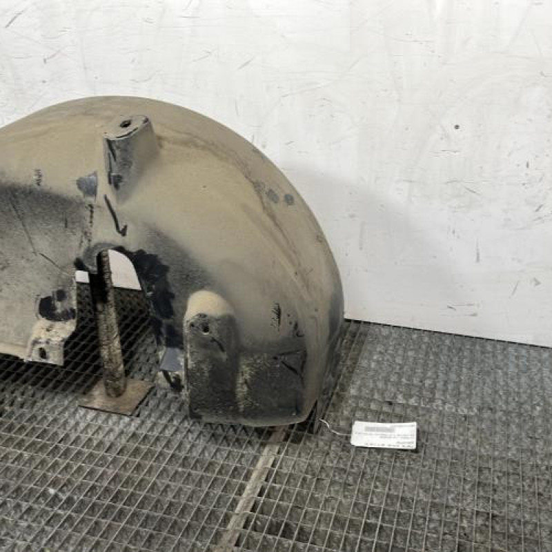 Pare boue arriere gauche CITROEN C4 CACTUS Photo n°3