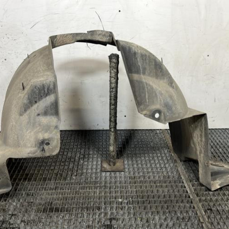 Pare boue avant gauche RENAULT MASTER 3 Photo n°2