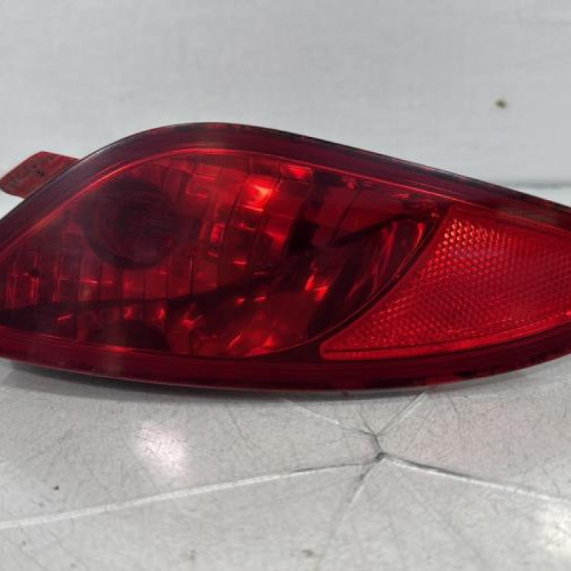 Anti brouillard arriere droit HYUNDAI IX 35 Photo n°1