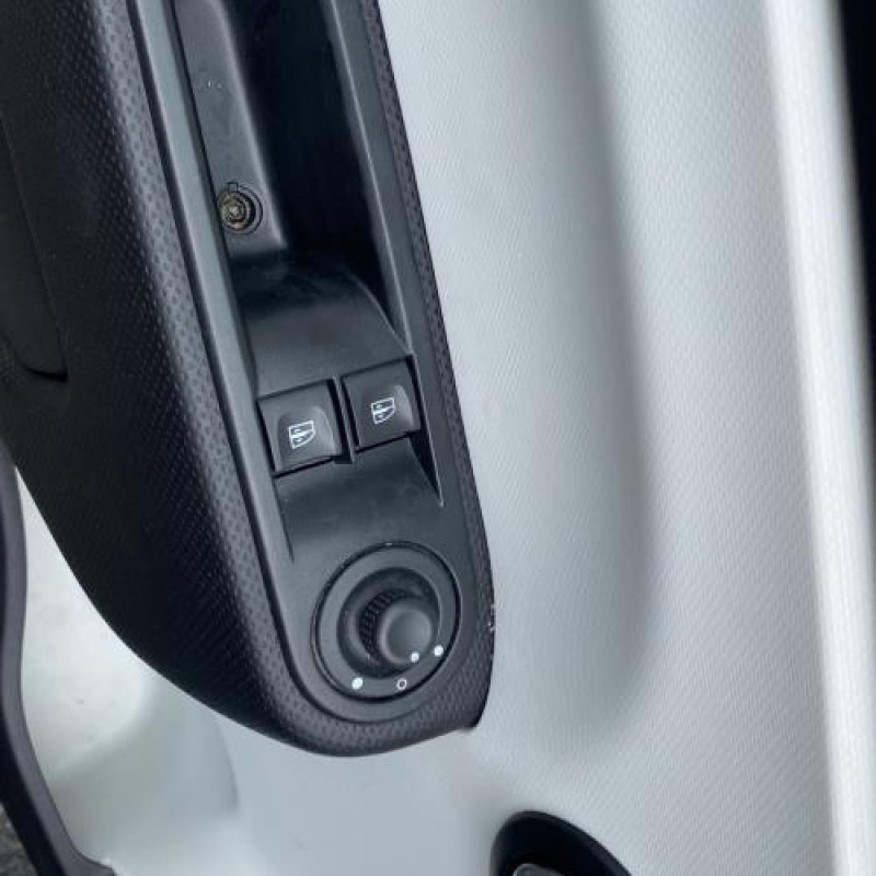 Volant RENAULT TWINGO 3 Photo n°10