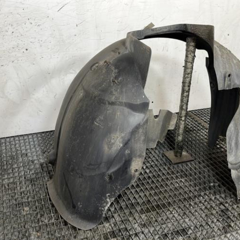 Pare boue avant gauche CITROEN C4 PICASSO 1 Photo n°3