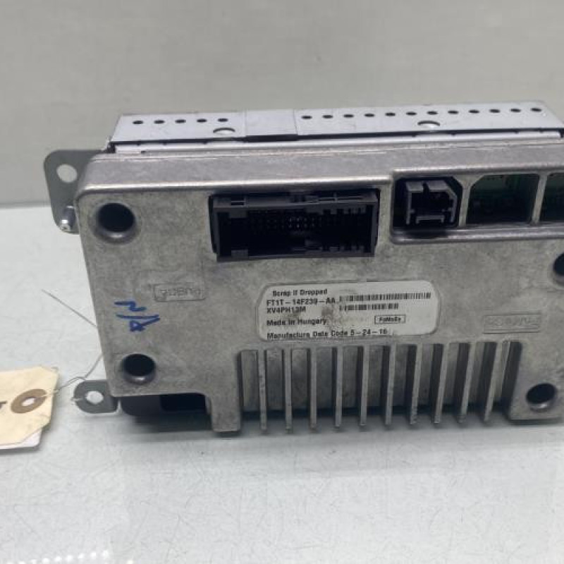 Ecran GPS FORD TOURNEO CONNECT 2 Photo n°2