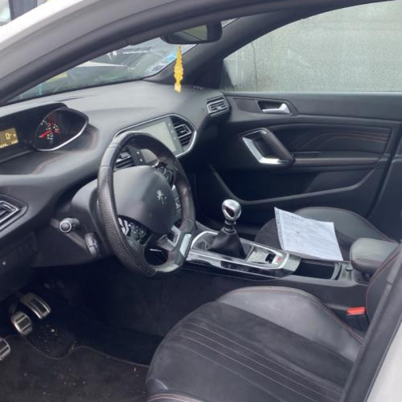 Ecran GPS PEUGEOT 308 2 Photo n°11