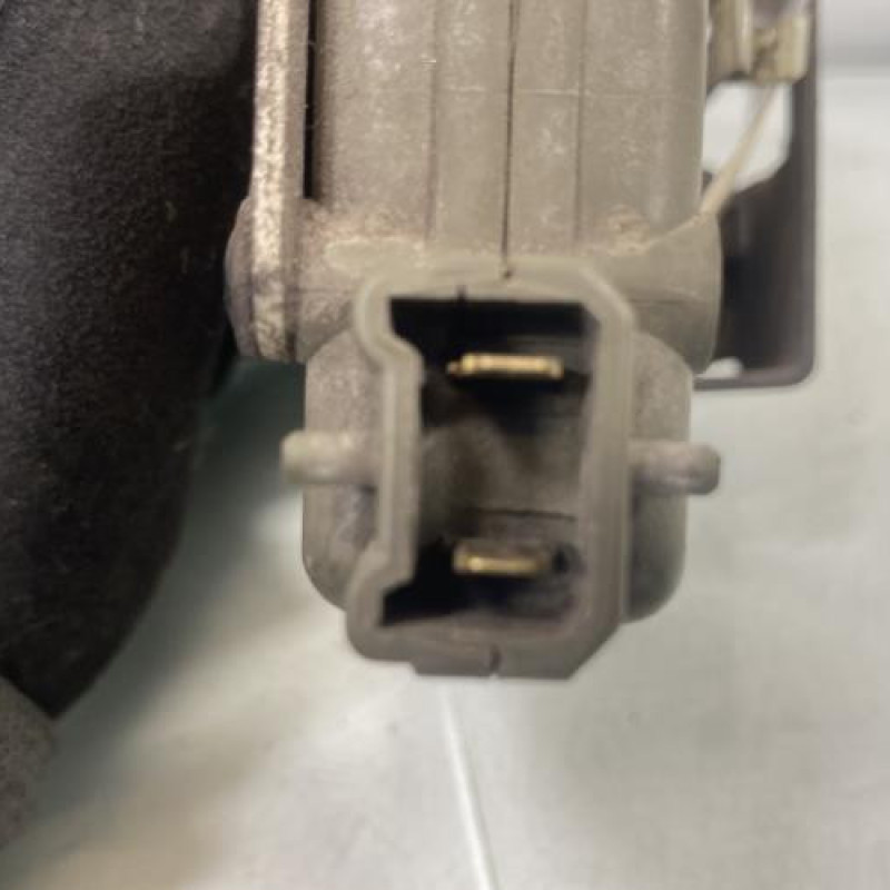 Serrure de porte de coffre droite RENAULT MASTER 2 Photo n°4