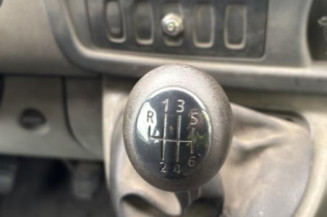 Serrure de porte de coffre droite RENAULT MASTER 2