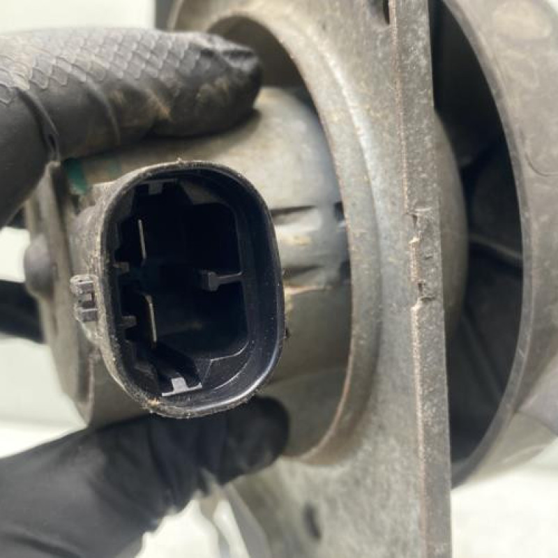 Moto ventilateur radiateur CITROEN C3 2 Photo n°4