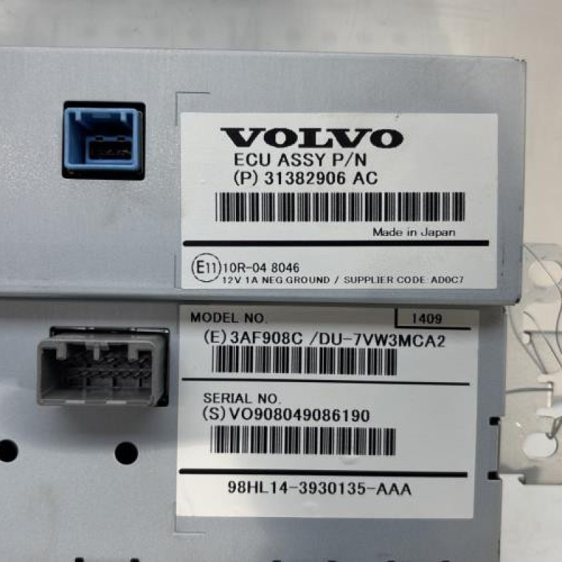 Ecran GPS VOLVO V 40 2 Photo n°4