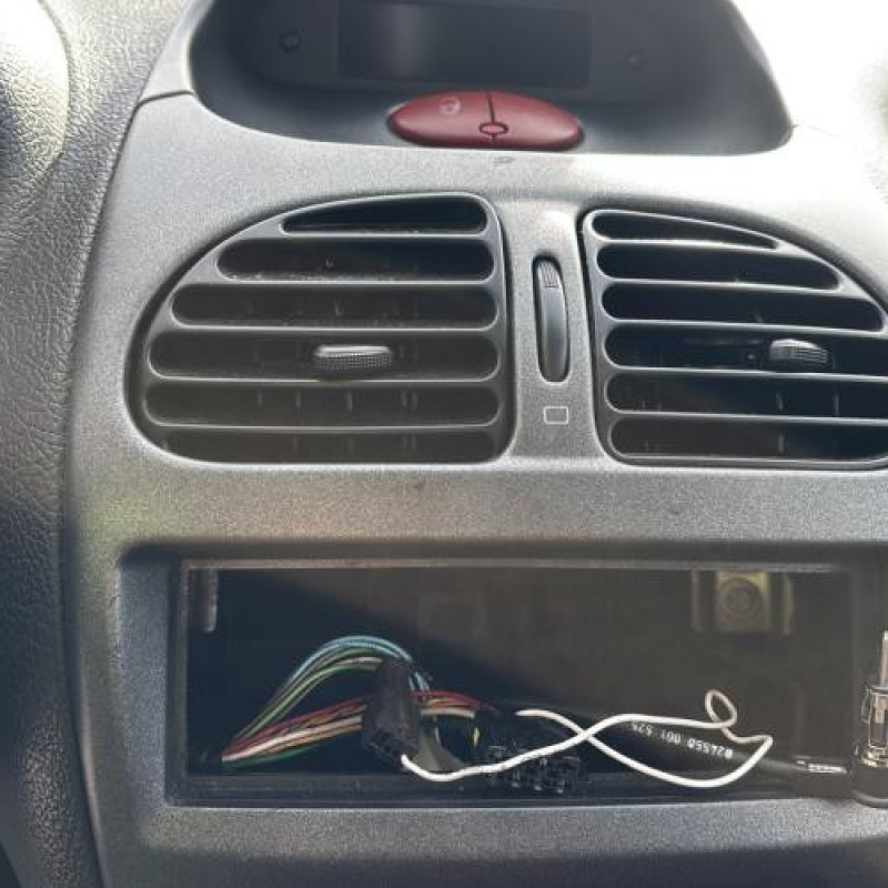 Reservoir essence PEUGEOT 206 Photo n°15