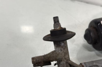 Moteur essuie glace avant OPEL CORSA C
