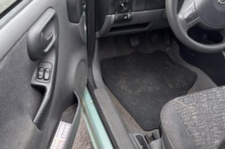 Moteur essuie glace avant OPEL CORSA C