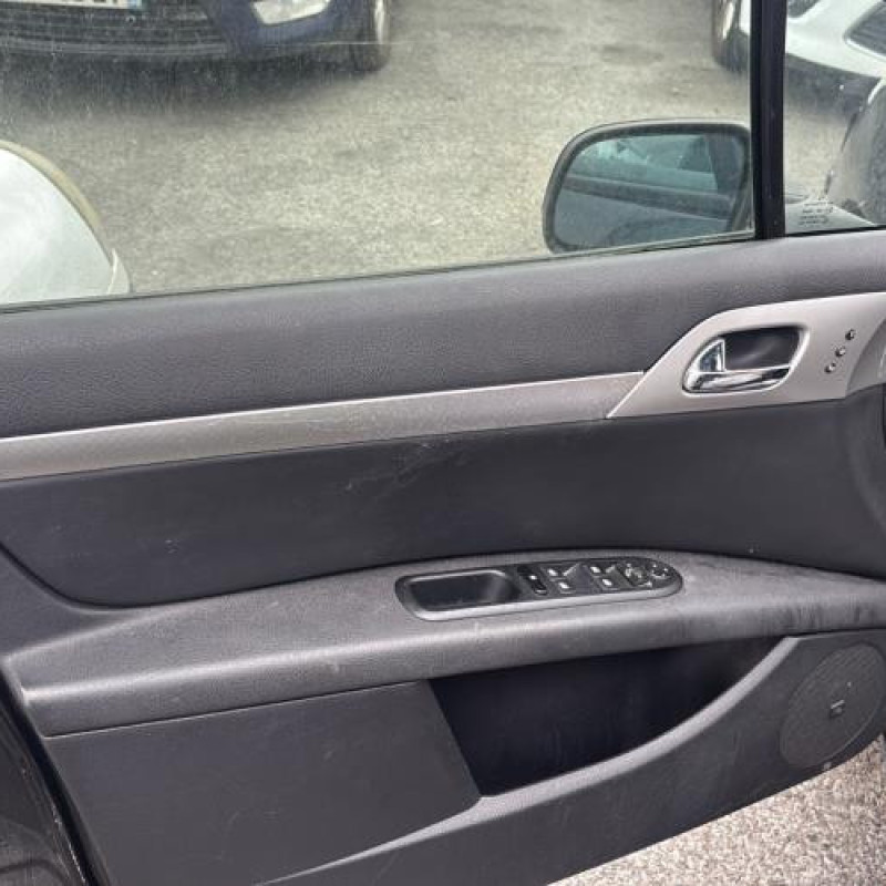 Vase de lave glace PEUGEOT 407 Photo n°10