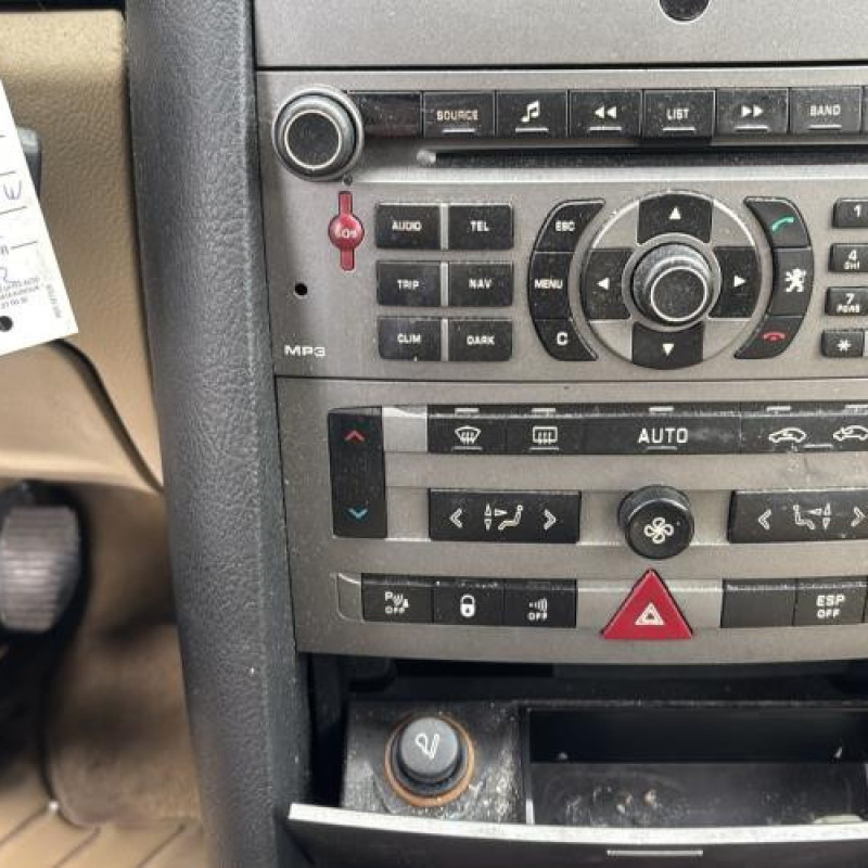 Vase de lave glace PEUGEOT 407 Photo n°17