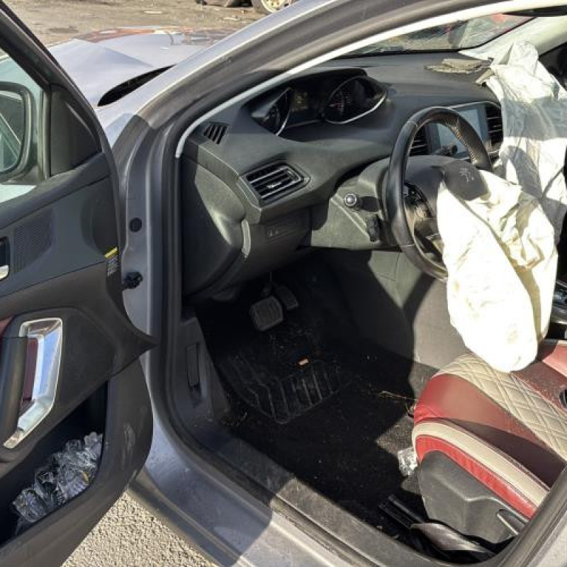 Boitier filtre a air PEUGEOT 308 2 Photo n°9