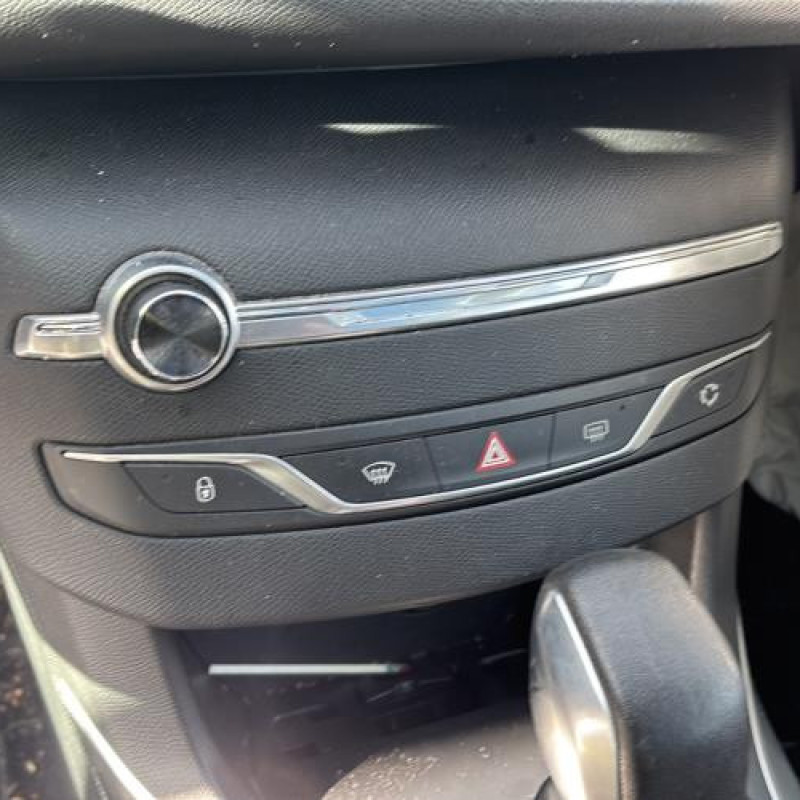 Boitier filtre a air PEUGEOT 308 2 Photo n°16