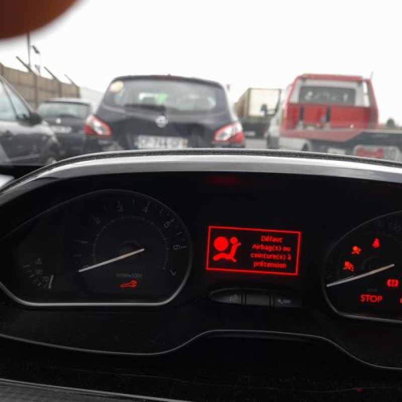 Boitier filtre a air PEUGEOT 208 1 Photo n°10