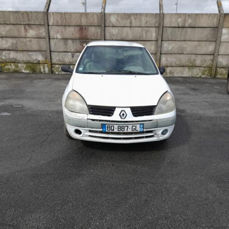 Reservoir essence RENAULT CLIO 2 CAMPUS Photo n°6